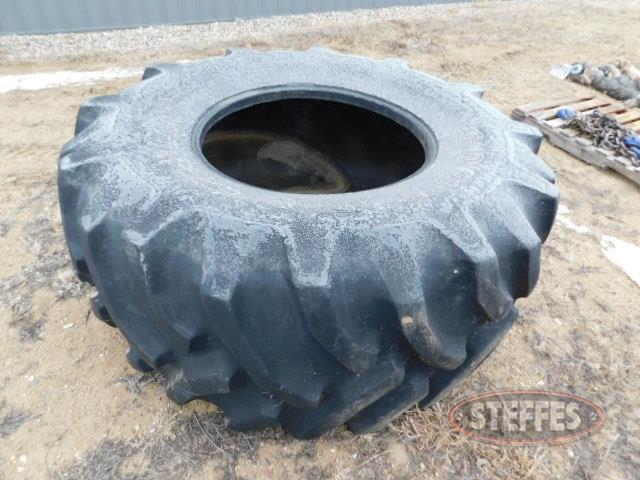 30.5L-32 tire